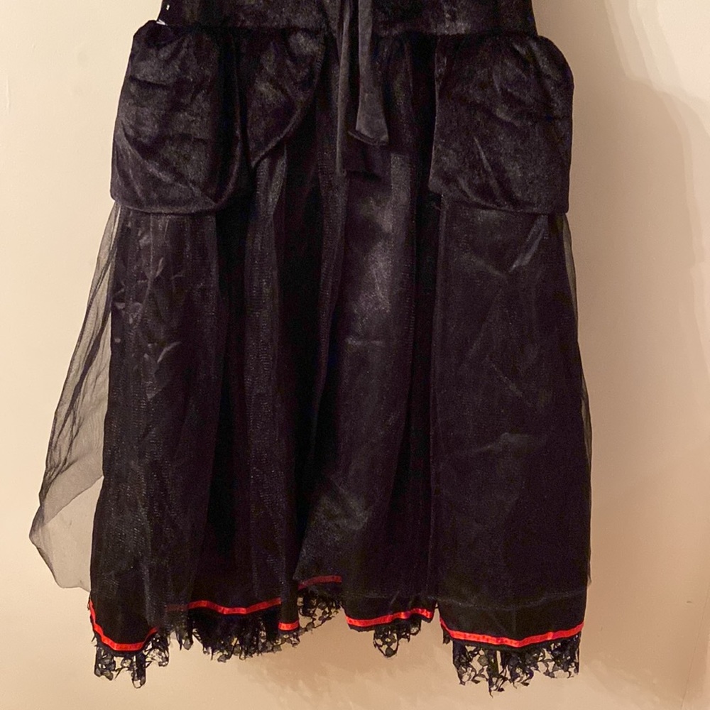 Vampiress Girls Halloween Costume - Picture 9 of 12